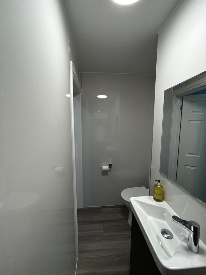 339 High Town Road Hostel Luton  Buitenkant foto